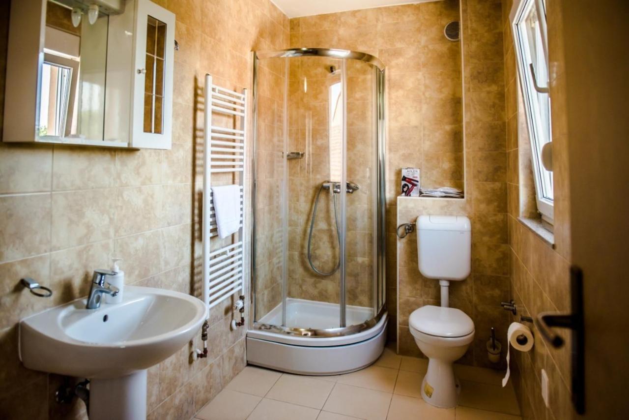Hotel Villa Monako Medjugorje Luaran gambar