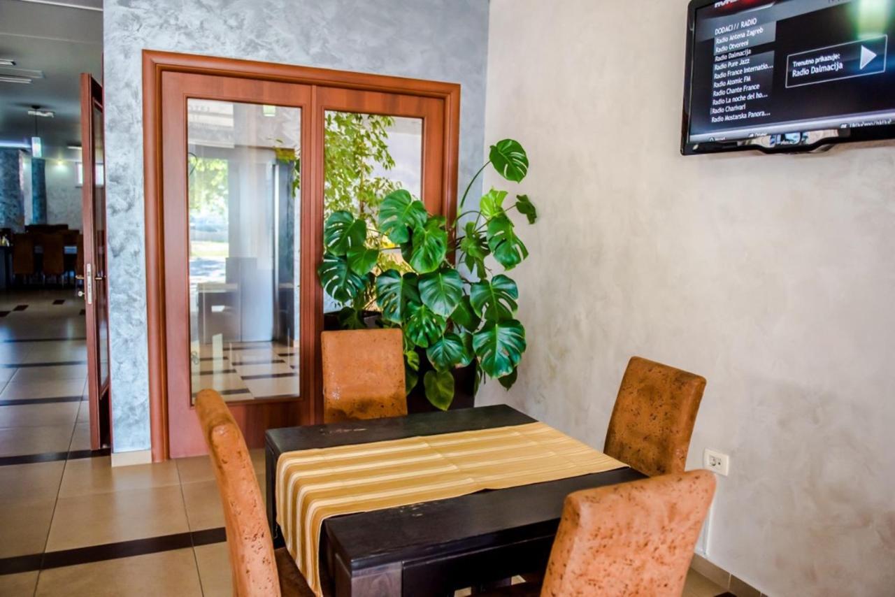 Hotel Villa Monako Medjugorje Luaran gambar